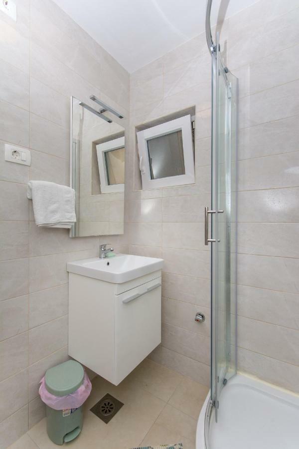 Apartamento Ratak House Prizba Exterior foto