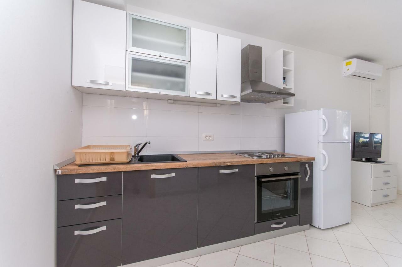 Apartamento Ratak House Prizba Exterior foto
